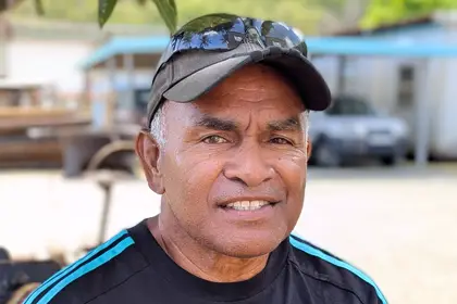Portrait de Henri Wabete, référent technique rénovation à la Cotransmine, filiale du groupe minier SMSP.
